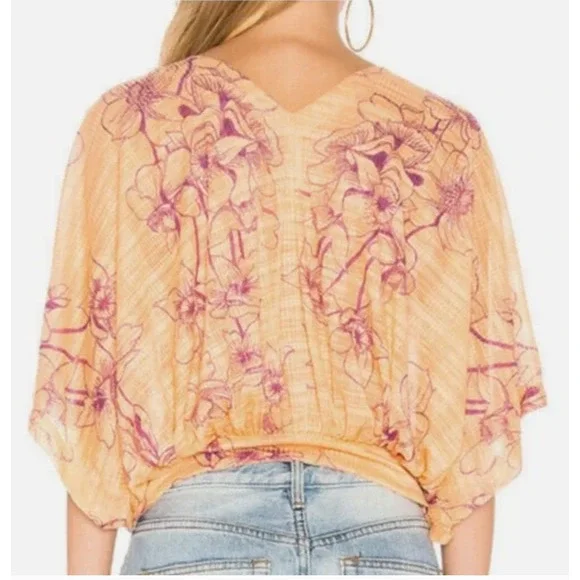 Free People One Dance Dolman Sleeve Top M Coral Floral Twist Front OB615271 - Picture 2 of 9